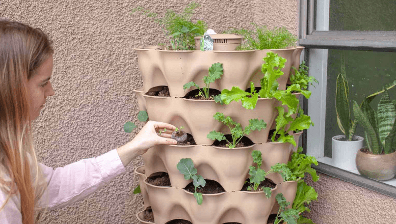 Planting Tower: Efficient Gardening for Small Spaces