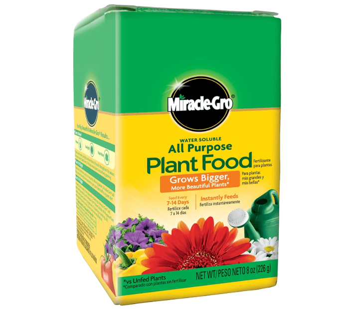  Miracle-Gro Water Soluble All Purpose Plant Food, Fertilizer for Indoor or Outdoor Flowers, Vegetables or