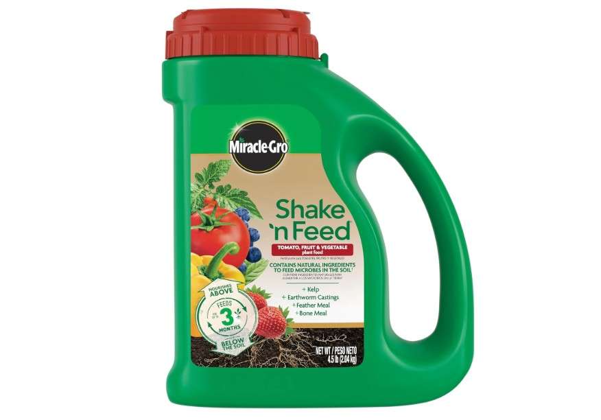 Miracle-Gro Shake 'n Feed Tomato, Fruit and Vegetable Plant Food, For Outdoor In-Ground and Potted Plants, Feeds up to 3 Months, 4.5 lbs.