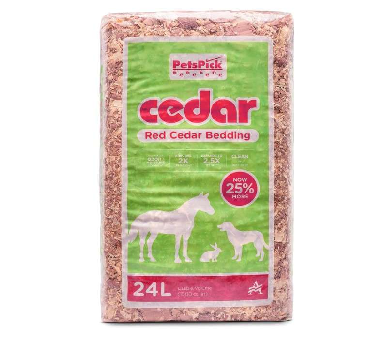 
PETSPICK Red Cedar Pet Bedding for Dogs and Horses, 24L