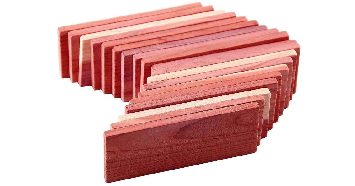  Cedar Space Cedar Blocks for Closet Storage,100% Aromatic Red Ceder Blocks Cedar Planks Chips 16pcs for Closet Drawers