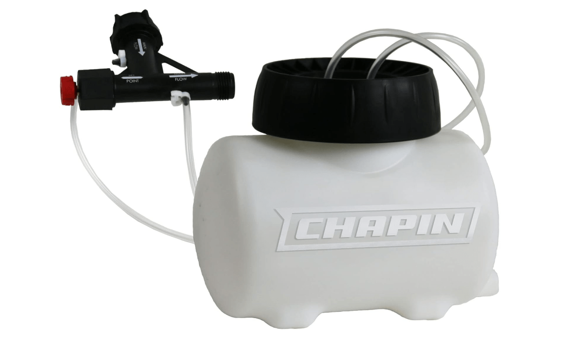 Chapin 4720 2-Gallon HydroFeed in-Line Fertilizing Injection System for Sprinklers and Direct Hose Use, 1-Pack, Translucent White 