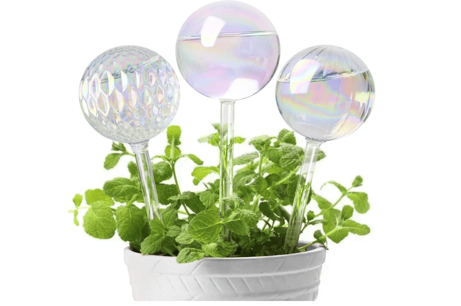 KiKiHeim 3Pcs Plant Watering Globes, Iridescent Glass Self Watering Planter Insert Spikes, Hand Blown Automatic Waterer Bulbs for Indoor Outdoor 