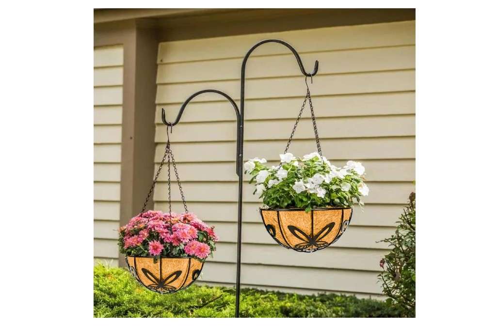  Kingbuy Metal Hanging Planter Basket with Coconut Fiber Liner Chain Wire Plant Holder 10 Inch Flower Pot for Indoor Outdoor Decor, Butterfly Pattern, 2 Pack