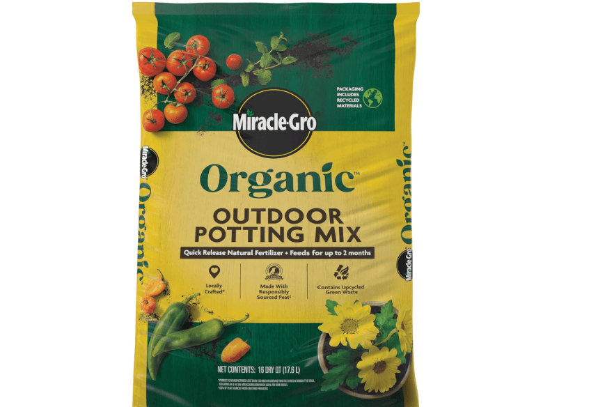 Miracle-Gro Organic Outdoor Potting Mix, for Outdoor Container Plants, Contains Quick-Release Natural Fertilizer, OMRI