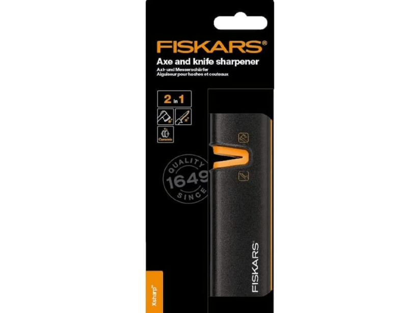 
Fiskars XSharp Axe and Knife Sharpener, Ceramic sharpening stone/Fiberglass reinforced plastic case, Black/Orange