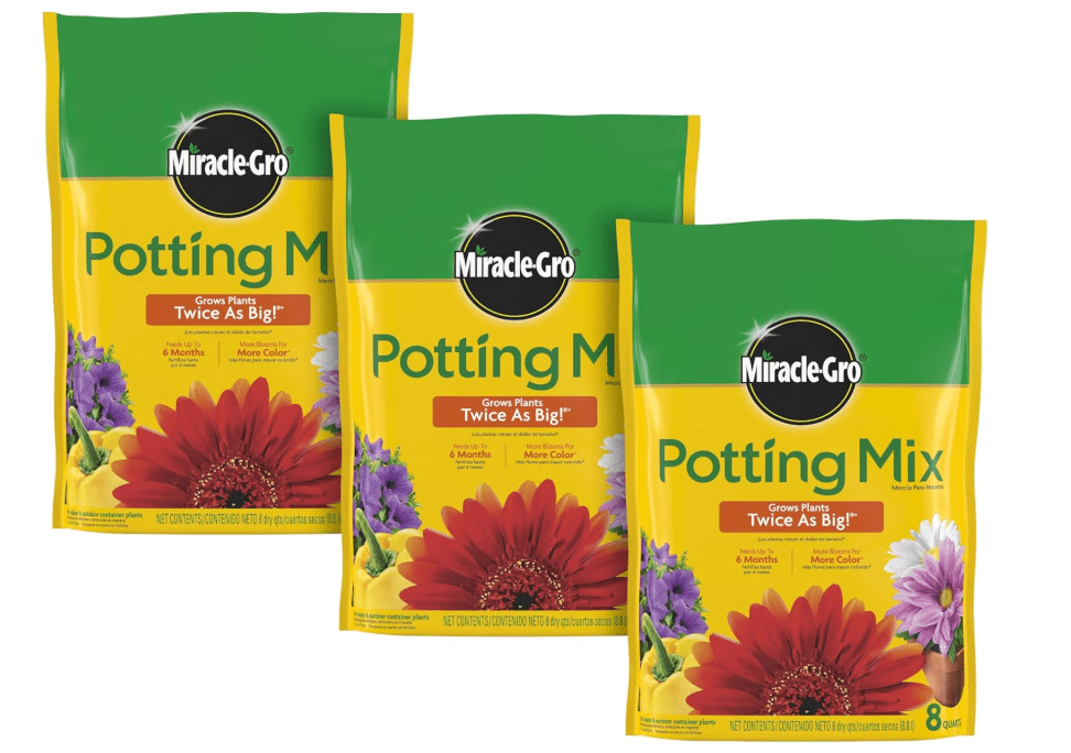 
Miracle-Gro Potting Mix, For Indoor or Outdoor Potted Plants, Flowers, Vegetables, Shrubs, Annuals, and Perennials, Feeds Up to 6 Months