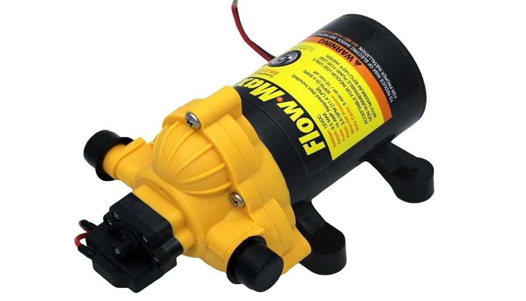Lippert Components Flow Max 12V RV Water Pump, 3.0 GPM, 50 PSI, 9.5 Max Amp, Self-Priming, Screen Filter Included - 689052