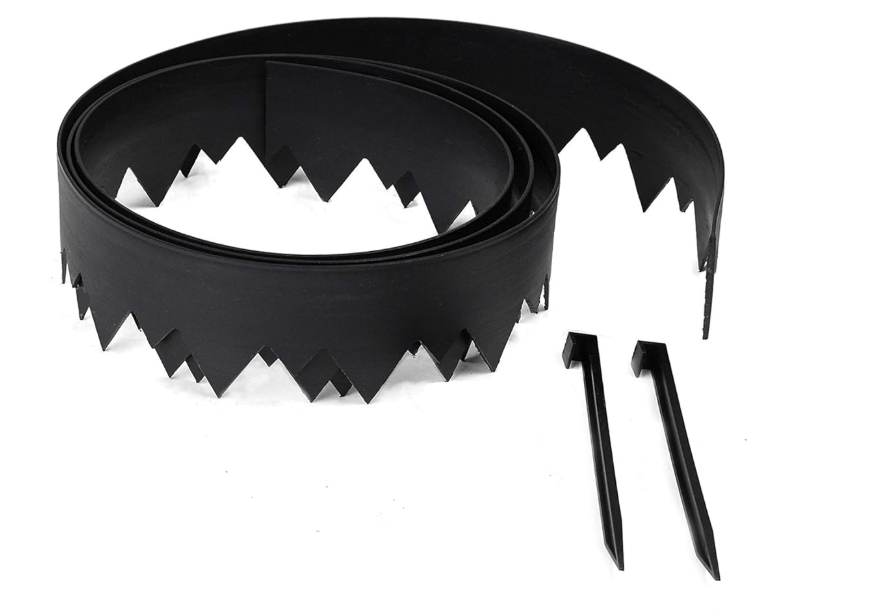 EasyFlex Pound-in Landscape Edging with Anchoring Stakes, 4.5 in. Straight Top Plastic Garden Border, 20 Foot Kit, Black