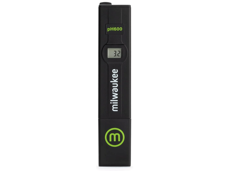 Milwaukee pH600-AQ LED Economical Pocket pH Tester with 1 Point Manual Calibration, 0.0 to 14.0 pH, +/-0.1 pH Accuracy, 0.1 pH Resolution